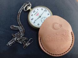 ANTİKA SERKİSOF CEP SAATİ TERTEMİZ KÖSTEK ZİNCİRİ VE DERİ KORUMA KILIFIYLA BİRLİKTE GÖNDERİLECEKTİR