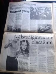 Hürriyet Cumartesi Gazetesi - Turkish Newspaper - 17 Temmuz 1999 - Milli piyango 60 yaşında - 1999 yılında satılan bilet kazı kazan loto sayısı 1 milyar 140 milyon adet - 1999'da satışlardan elde edilen hasılat 109 katrilyon - Nimet Abla fotoğraf - İsrail'den ithal arabeskçi Linet ben şarkıyı gebertirim dedi fotoğraf - Ayşe Arman köşesi - Yataş - internette gazetecilik yazan Serdar Turgut - amatör kaptan olabilirsiniz - belgesel sinemacılar atakta - yelken sporu farklı sektörlerde çalışan iş adamlarını bir araya getirdi - uyuşturucuya bulunan yarış Formula 1 fotoğraf - Sertap Erener'in sevgilisi olarak anılmaktan sıkılan Demir Demirkan kendini ELLE'e anlattı - ÖSS hayatın sonu değil - kablosuz modemler avuç içi bilgisayarlarını dünyaya bağlayacak - sakin yaratılışlı goriller - Playboy orta sayfa güzelleri yarışmasında ilk sırada Petra Verkaik var fotoğraf - Kanal D'de bugün - Okan Bayülgen Zaga - Fenerbahçe kulübü 3. Briç turnuvası - Eurythmics yeni albümünün turnesi