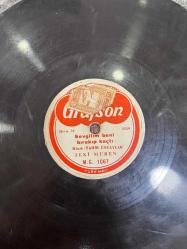 ZEKİ MÜREN - SEVGİLİM BENİ BIRAKIP KAÇTI