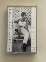 Gölgede Aynı - Mustafa Sandal