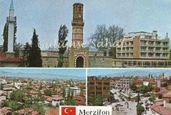 Merzifon - Saat Kulesi, Umumi Görünüm, Cumhuriyet Meydanı / Çağ Kartpostal, Foto: Hızır Aydın