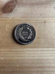 Türkiye Cumhuriyeti 1000 Lira Hatıra Parası – Dünya Konut Yılı – Shelter for the Homeless