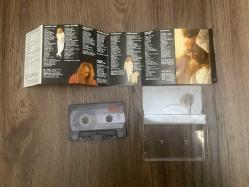 Harun Kolçak.Yanımda Kal.