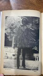 ADAM SANAT DERGİSİ -SAYI : 22 – AĞUSTOS 1987  MEMET FUAT – ALİ TAYGUN – RAMİS DARA – UMBERTO ECO – AYFER COŞKUN – ALFRED NEMECZEK – TIMUR SELÇUK – TURGUT ÇEVİKER – YAVUZER ÇETİNKAYA – JEAN MITRY – TAHİR M. CEYLAN – CHARLES OSBORNE – İLHAN BERK – ORHON MURAT ARIBURNU – CEVAT ÇAPAN – ERDAL ALOVA – EROL ÇANKAYA – TARIK GÜNERSEL – KÜÇÜK İSKENDER – ALİ ASKER BARUT – METİN GÖZ – AYDIN ÜLKEN – VINCENT VAN GOGH  ÖZGÜR KÖTÜLÜK – DİL ÜSTÜNE SÖZ BİTMEZ – AMPHITRYON…AMPHITRYON – GÜNÇİÇEKLERİNİN HEPSİNİ SATTILAR – VAN GOGH’UN SON GÜNLERİ – TİYATRO GÖSTERİMİNİN GÖSTERGEBİLİMİ – TEK SESLİLİK / ÇOK SESLİLİK – RESSAM NURİ ABAÇ İLE JEAN MITRY’DEN MEKTUP – SANATÇILAR VE ZENAATÇILAR – FOTOĞRAFIN TARİHİNE GİRİŞ – KURT WEILL – ŞİİR – SUSIE PETSCHEK NERDESİN – POETİKA – KAPAK - 80 SAYFA