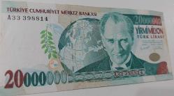 7.EMİSYON 1.TERTİP 20.000.000 TL TÜRK LİRASI A33398814 SERİ NUMARALI KAĞIT PARA ÇİLALTI