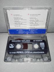 Kaset PO Petrol Ofisi İbrahim Tatlıses ah keşkem. Orijinal. sorunsuz çalışıyor koleksiyonluk. Diğer petrol ofis kasetleri de sayfamda mevcut.