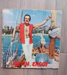Metin Ersoy YİRMİNCİ SANAT YILI (LP/33'lük) 1978 baskı. Melodi plak   (SANATÇININ ORJİNAL İMZALI ALBÜMÜ