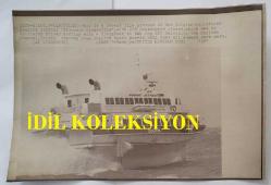 KRAL III. CHARLES'IN (CHARLES PHILIP ARTHUR GEORGE) PRENSES DIANA İLE ORİJİNAL HABER AJANSI BASIM FOTOĞRAFI - NEWS AGENCY PHOTO OF CHARLES III, (CHARLES PHILIP ARTHUR GEORGE) - 24 x 17 cm EBADINDA - BU, BELÇİKA TESCİLLİ SEALİNK ŞİRKETİNE AİT 