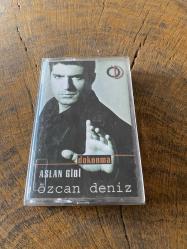ÖZCAN DENİZ - ASLAN GİBİ / DOKUNMA - KASET