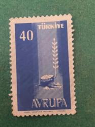 Türk Pulu - Turkish Stamp -  Postadan Geçmiş Pul Filateli - AVRUPA CEPT SERİSİ - KÜTÜKTEN FİLİZLENEN YAPRAKLI DAL TEMALI PUL, 40 PARA - Türkiye Cumhuriyeti - NOSTALJİK DOĞUM GÜNÜ HEDİYESİ