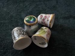 4 ADET DAMGALI ve TAŞLI YÜZÜKLER 25