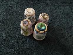 4 ADET DAMGALI ve TAŞLI YÜZÜKLER 25