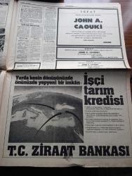 Halka ve Olaylara Tercüman Gazetesi - Turkish Newspaper - 21 Şubat 1982 - Samsun 60 Yeni rakı 670 lira oldu - Habur kapısında tankerin çarptığı peron çöktü 29 ölü - Kıbrıs konusunda Yunanistan'ı uyardık - Milli Eğitim Bakanı Hasan Sağlam rotasyon uygulaması Mayıs'ta başlayacak - İTO'nun 100. Kuruluş yıldönümü için düzenlenen moda fuarı Turgut Özal tarafından açıldı - 1918 yılında Ermenilerin yaptığı katliamı anlatan taş baskısı bir kitap bulundu - Hora'yı yeni seferler bekliyor - Yunus Emre ile sohbet yazan Ahmet Kabaklı - Elizabeth Taylor'la Richard Burton üçüncü defa evleniyorlar - Filistin davası Camp David'in dışında çözülebilir - Salvador Dali için müze açılıyor - Hicabi Koçyiğit davası duruşmasının tutanakları - aşk fısıltıları yazan Kerime Nadir Yazı Dizisi - Eşref Kolçak ve Ekrem Bora Banker Kastelli reklamı - Fenerbahçe'de Cevher Özden Ali Şen'e karşı başkan adayı Fotoğrafı - Oyak Renault Konya'da bir dev buldu - yılın filmi tövbe başrolde İbrahim Tatlıses - Lig Başlıyor