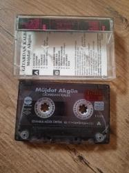 Gitardan Kalbe Müjdat Akgün