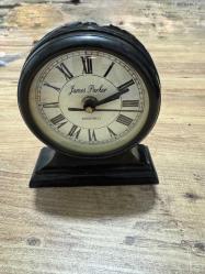 Klasik Metal siyah  Roma Rakamlı Pilli Masa Saati  James Parker Sheffield Çalışır durumda