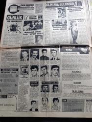 Gün Gazetesi - Turkish Newspaper - 3 Nisan 1973 - verginin getirdiğini zam götürüyor - geçen yılki bin lira 900 liraya düştü - Gaziantep Antalyaspor maçı dönüşü denize uçan arabadan 5 ceset çıkarıldı Fotoğrafı - Bülent Ecevit 12 mart'tan sonra kendilerine iktidara geçme teklifi yapıldığını açıkladı - Gürler olayı yazan Mehmet Kemal yazı dizisi - cumhurbaşkanlığı seçimi için 13. tur atıldı - Pala Mustafa Burası Mahmutpaşa çizen Aydın Aliustaoğlu - yayınlanan bildiriye göre Adalet Partisi başkanın ille de bizden olması gerekmez diyor - Hacı Hüsrev'in yankesici kadınları Ankara'da yakalandı Fotoğrafı - geçen yıl bugün Muhammed Ali Clay Foster'ı perişan etmişti Fotoğrafı - gırgır mizah sayfası - uyanık şoförün aşk hikayesi oynayanlar Melek Görgün Atilla Ergün Gökçe Güven Foto Roman - Taçlı Fahişe Teodora yazan Azmi Nihad Erman Yazı Dizisi - Keloğlan masalı çizen Ferit Öngören Yazı Dizisi - İstanbul'u titreten yakışıklı kabadayı ustura Kemal çizen Haldun Sevel - peygamber efendimizin hayatı