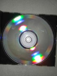 Cd Yüksek sadakat katil & maktül albümü. Orijinal. Disk 10 üzerinden 9 sorunsuz çalışıyor. Koleksiyonluk