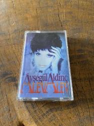 AYŞEGÜL ALDİNÇ - ALEV ALEV - KASET