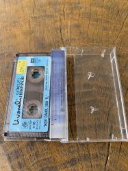 ZÜLFÜ LİVANELİ - GÖKYÜZÜ HERKESİNDİR - KASET