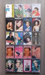 73 adet KASET - SEVİLEN SANATÇILARDAN OLUŞAN KOLEKSİYON
