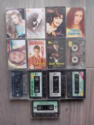 73 adet KASET - SEVİLEN SANATÇILARDAN OLUŞAN KOLEKSİYON