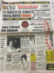 TERCÜMAN GAZETESİ - DOĞUM GÜNÜ HEDİYESİ (TURKISH NEWSPAPPER) - 8 MART 1975 - SADECE TEK YAPRAKTIR -Nazlı Ilıcak-Sadi Irmak-Süleyman Demirel-Bülent Ecevit-Ahmet Çelepçi-Kemal Has-Cemal Tercan-Ali Rıza Alp-Ahmet Kabaklı-Suna San-Osman Bölükbaşı-Baydur-27 Mayıs 15 yıl sonra yargılanıyor-Yarın başlıyoruz-Irmak 3 alternatif daha deneyecek-ABD’ne güven konusunda şüphedeyiz-Eski DP’lilerden ilk grup bugün törenle AP’ye giriyor-Demirel Ecevit abesle iştigal ediyor-Ünlü iş adamı Adana’da hazin bir törenle toprağa verildi-Ahmet Çelepçi Kemal Has’ı kendi tabancası ile ateş edip vurdum dedi-Zamlı şeker satışı yarın başlayacak-Paris yakınlarında düşen THY uçağı için açılan dava 7 Nisanda başlıyor-Baydur Lokavt hakkı çağ dışı değildir dedi-Katil kız yaraladığı gencin hastanede ziyaretine gitti-Sol nerede durur-Eğitim ve Kültür-Öğretmenler dostu ve tanıma-3 sual 3 cevap-Yıldızınız ne diyor-Ekiz kazancınız-Armağanlarıyla da-İnci’yi yarın isteyiniz-Gün ışığında-Anahtar deliğinden-Kira-Ostunda imzası-Ec