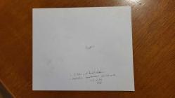 TÜRKİYE CUMHURİYETİ ESKİ BAŞBAKANI TANSU ÇİLLER'İN AJANS-BASIN FOTOĞRAFI (KAĞIT BASKI) - 21 x 18 cm EBADINDA - TANSU ÇİLLER, HİKMET ÇETİN'LE BİRLİKTE YEMEK ALIRKEN ÇEKİLMİŞ BİR KARE. 1994