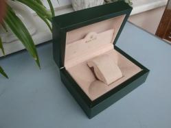 ROLEX  SAAT KUTUSU + İÇ YASTIKLI ( ROLEX SA - GENEVE SUISSE / 39139.64 )