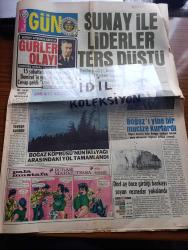 Gün Gazetesi - Turkish Newspaper - 27 Mart 1973 - Cevdet Sunay ile liderler ters düştü - Gürler Olayı yazan Mehmed Kemal Yazı Dizisi - boğaz köprüsünün iki ayağı arasındaki yol tamamlandı Fotoğrafı - her sanığa kelepçe takılmayacak - Eskişehir'de kürkü için vurulan tavşanlardan sucuk yapılıyor - partilerin adayı anayasa mahkemesi başkanı Muhittin Taylan'ı reddeden Cumhurbaşkanı Faruk Gürler'i tavsiye etti - Boğazı  mucize kurtardı süper benzin dolu bulgar tankeri büyük yara olmasına rağmen infilak etmedi Fotoğrafı - Pala Mustafa Burası Mahmutpaşa çizen Aydın Aliustaoğlu - bu hafta işsiz kalan kalifiye işçiler fotoğraflar - geçen yıl bugün Fenerbahçe dünya şampiyonu Nasyonel ile yenişememişti - Gırgır mizah sayfası - uyanık şoförün aşk hikayesi oynayanlar Melek Görgün Atilla Ergün Gökçe Güven Foto Roman - Bizans'ın taçlı fahişesi Teodora yazan Azmi Nihad Erman Yazı Dizisi - Keloğlan masalı çizen Ferit Öngören - Adalı Çolak Molla yazan Reşat İleri Yazı Dizisi - uzun ömrün sırrı