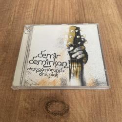 Demir Demirkan- Ateş Yağmurunda Çırılçıplak Cd ( Çizik yoktur - Çok iyi kondüsyonda )