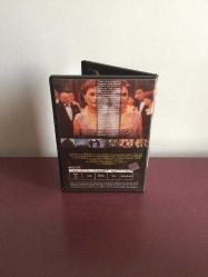 Dvd Film Salkım Hanımın Taneleri Orijinal - Çiziksiz Zuhal Olcay - Hülya Avşar - Zafer Algöz - uğur Polat - Kamuran Usluer - Derya Alabora - Güven Kıraç