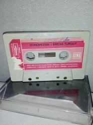 Kaset Ercan Turgut dönemezsin albümü. Orijinal. Türküola 1305 Alman baskı. Kartoneti yok. Kaset sorunsuz çalışıyor.