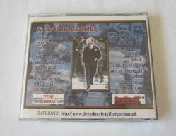 CD-ROM: Atatürk Bizimle, Cumhuriyet'in Yaşam Öyküsü [1 CD]
