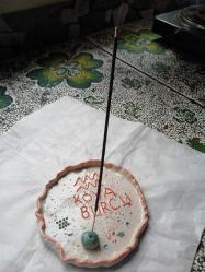 Seramikten kova burcu simgeli tütsülük yada dekoratif tabak