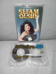 Kaset Bülent Ersoy sefam olsun albümü. Orijinal 1993 baskı temiz sorunsuz çalışıyor koleksiyonluk