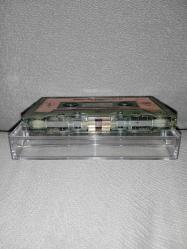 Kaset Cengiz Kurtoğlu Unutulan albümü. Orijinal dönem Kağıt Baskı kartoneti yok, baştan sona sorunsuz çalışıyor