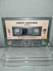 Kaset Cengiz Kurtoğlu Unutulan albümü. Orijinal dönem Kağıt Baskı kartoneti yok, baştan sona sorunsuz çalışıyor