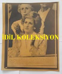 PRENSES DIANA'NIN ORİJİNAL HABER AJANSI BASIM FOTOĞRAFI (KAĞIT BASKI) - NEWS AGENCY PHOTO (PAPER PRINT) OF PRINCESS DIANA - 21 x 18 cm EBADINDA - PRINCESS DIANA