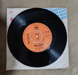 NİLÜFER DÜNYA DÖNÜYOR 45 LİK PLAK