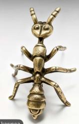 Pirinç Karınca Figürü – Mini Dekoratif Biblo