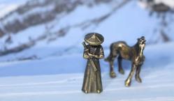 2’li Pirinç Şövalye ve At Figürü Seti – Mini Dekoratif Biblo