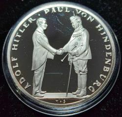 1933 NAZİ ALMANYASI POTSDAM GARNİZON KLİSESİ GÜMÜŞ KAPLAMA PROF BASKI PROPAGANDA MADALYONU