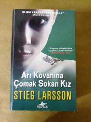 Arı Kovanına Çomak Sokan Kız - Milennium Serisi - 3