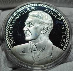 NAZİ ALMANYASI HİTLER PROPAGANDA MADALYONU GÜMÜŞ KAPLAMA PROF BASKI