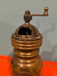 Antika Ahşap Değirmen