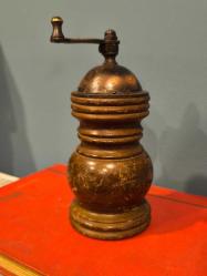 Antika Ahşap Değirmen