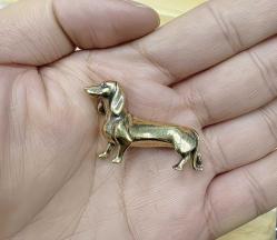Pirinç Dachshund (Sosis Köpek) Figürü – Mini Dekoratif Biblo