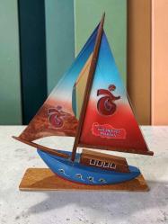 ''bize her yer Trabzon''temalı ahşap yelkenli tekne & 24 x 30 cm
