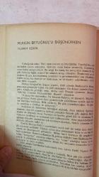 TÜRK DİLİ, AYLIK DİL VE YAZIN DERGİSİ - TEMMUZ 1979 SAYI: 334 CAHİT KÜLEBİ - SABAHATTİN KUDRET AKSAL - YILDIRIM KESKİN - NEŞE YAŞIN - DİNÇER SEZGİN - AHMET ADA - NAHİT ULVİ AKGÜN - SUPHİ AYTİMUR - MUZAFFER UYGUNER - İNCİ ARAL - MEHMET KARABULUT - ALAATTİN SOYKAN - EMİN ÖZDEMİR - İBRAHİM ZEKİ BURDURLU - ÖZDEMİR İNCE - EMEL GÖÇEN - SELİM İLERİ - M. Ş. ONARAN - ALİ CENGİZKAN - ÖZCAN YALIM  YAZILAR - TÜRK DİL KURUMUNUN DÜNÜ, BUGÜNÜ, YARINI - MUHSİN ERTUĞRUL’U DÜŞÜNÜRKEN - SAİT FAİK ABASIYANIK - SÖZCÜKLERDEN ÖTE - NİÇİN KÜÇÜK KENTSOYLUYU YAZIYORUM... ŞİİRLER - ŞİİRLER - AKŞAMÜSTLERİ - BEDRETTİN, TÜKENMEZ GÜZEL İNSANIN BAHARI - ÖLÜM VE YAŞAM ŞİİRLERİ - DUVARIN ÇATLAĞINDA BİR ÖRÜMCEK AĞI - SAVAŞLARIN GÖZYAŞLARI - ESKİ YALI - SAATLER - UZUN ISLIKLI BİR RÜZGÂR ÖYKÜLER - SANİYE ABLA - BİR ŞARKIDA SÖZLÜK - BATI KAYNAKLI SÖZCÜKLERE KARŞILIKLAR KİTAPLAR - ORMAN İNSAN - SÜRGÜN DEĞİNİLER - DERGİLER, GAZETELE  -  TAM TAKIM EKSİKSİZ 60 SAYFA