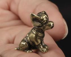 Pirinç Köpek Figürü – Mini Dekoratif Biblo